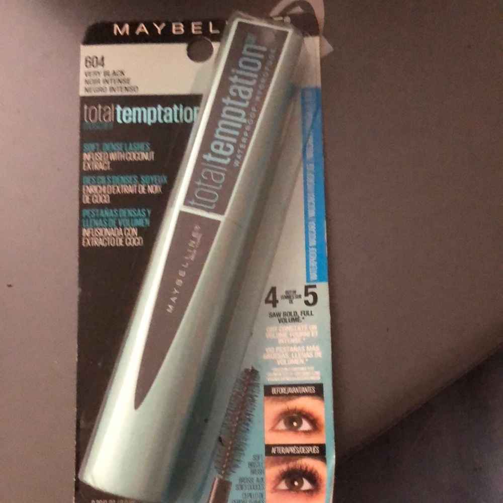 Maybelline Total Temptation Mascara in Black